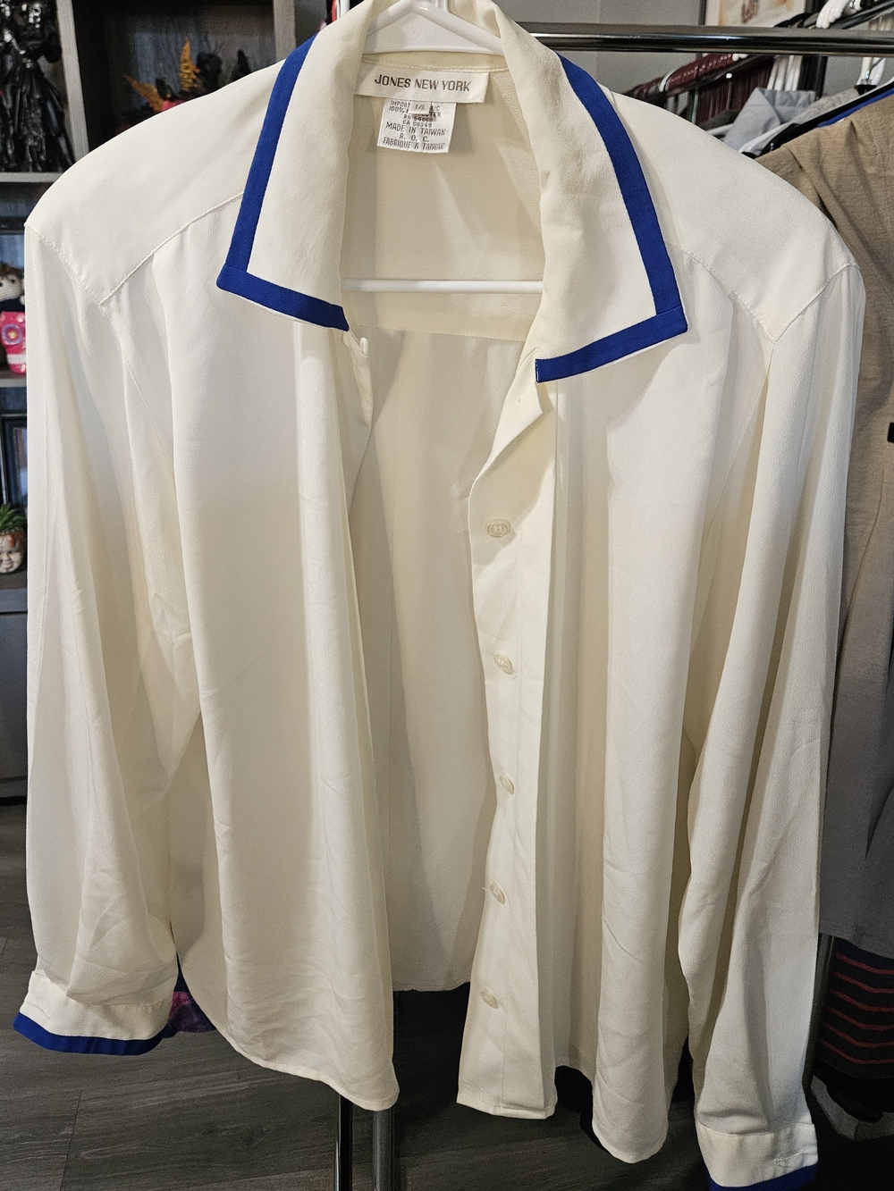 Vintage Jones New York Cream Blouse with Blue Trim